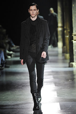 Ann Demeulemeester / - 2011